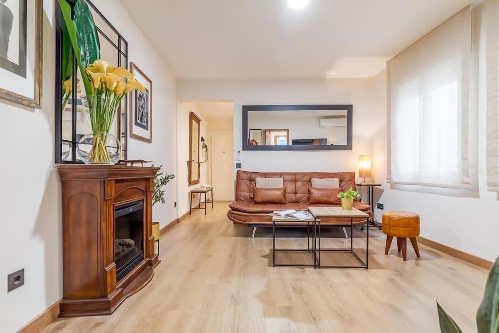 Apartamento Reformado Y Tranquilo Junto A Gran Via 马德里 外观 照片