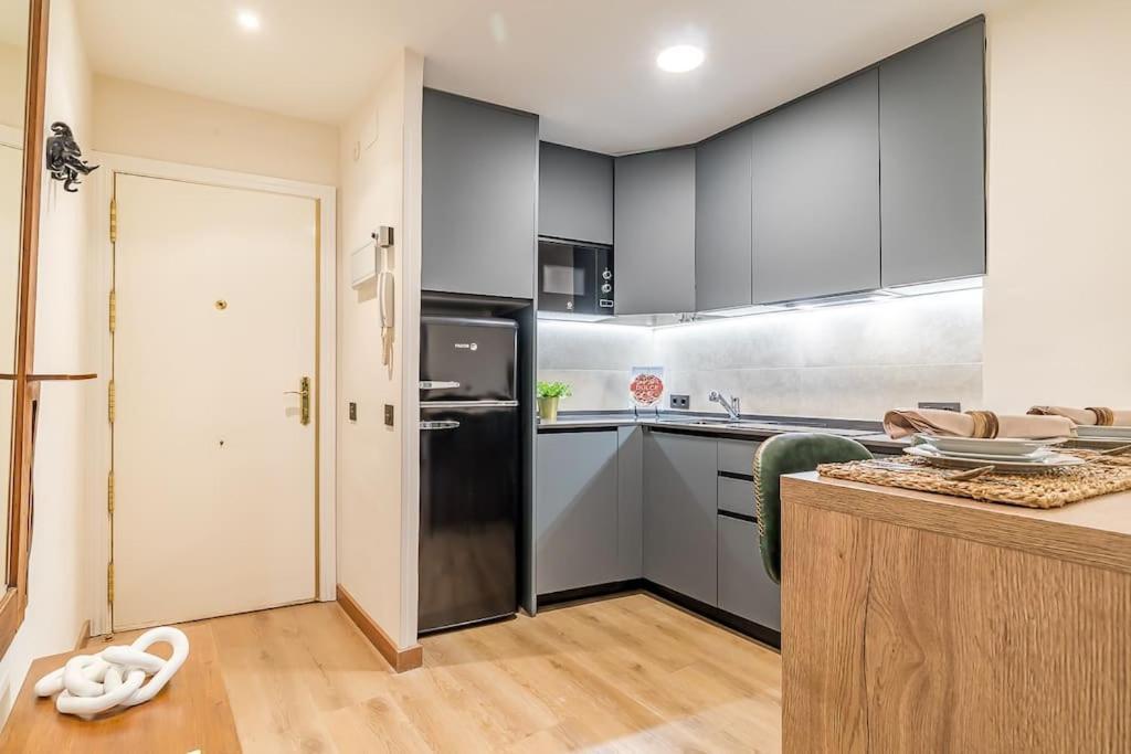 Apartamento Reformado Y Tranquilo Junto A Gran Via 马德里 外观 照片
