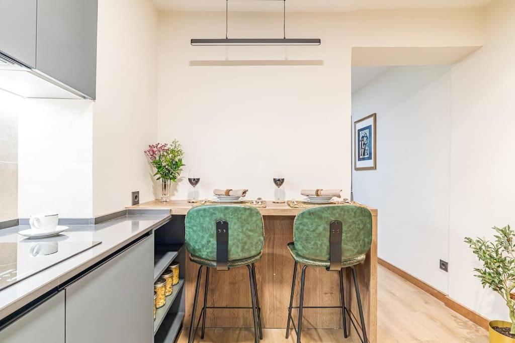 Apartamento Reformado Y Tranquilo Junto A Gran Via 马德里 外观 照片